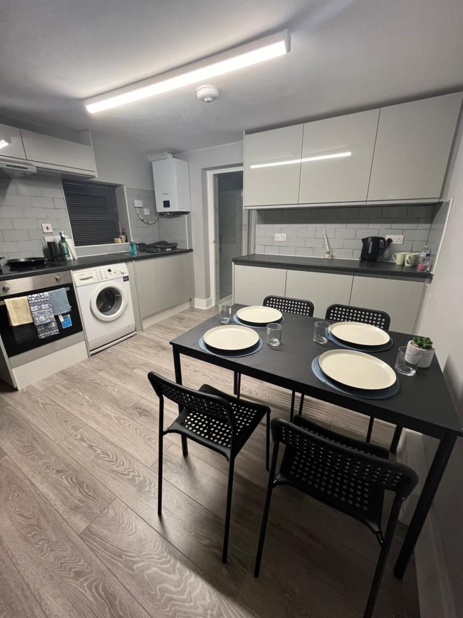 Super Central 2 Bed Flat Лондон Екстер'єр фото